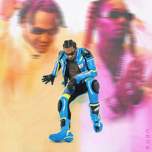 摸着小表妺的小屁股坐下
